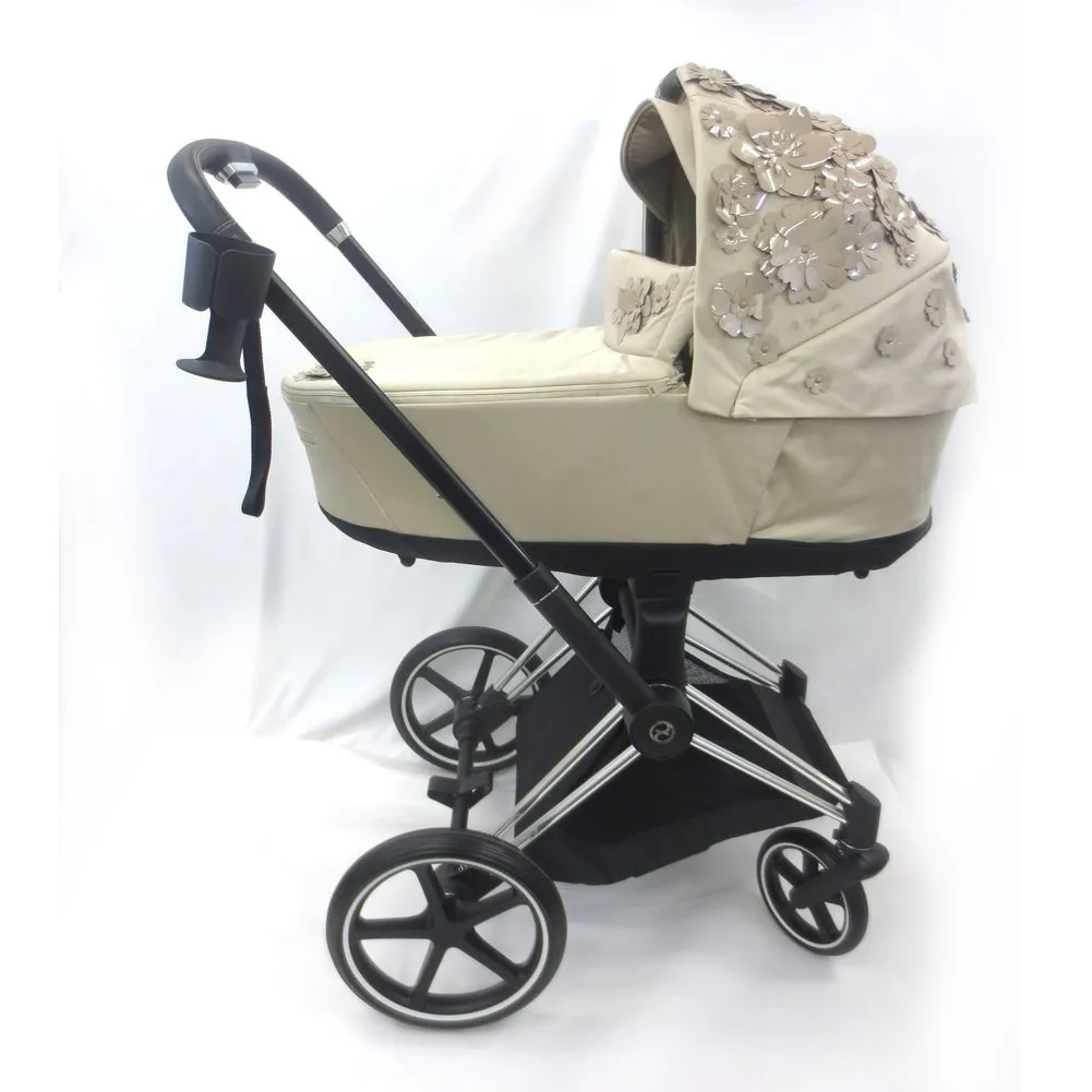 Cybex PRIAM 4 Stroller   Lux Carry Cot -Simply Flowers in Nude Beige (92162) (Floor Model)