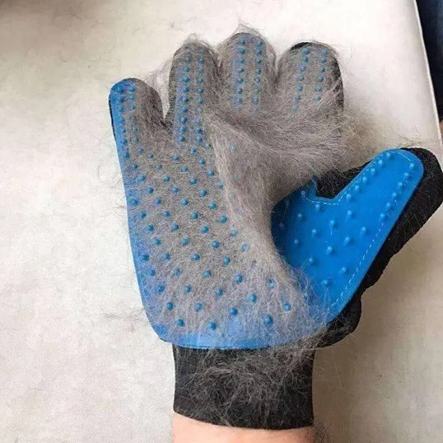 Like Magic Deshedding Glove for Dogs & Cats