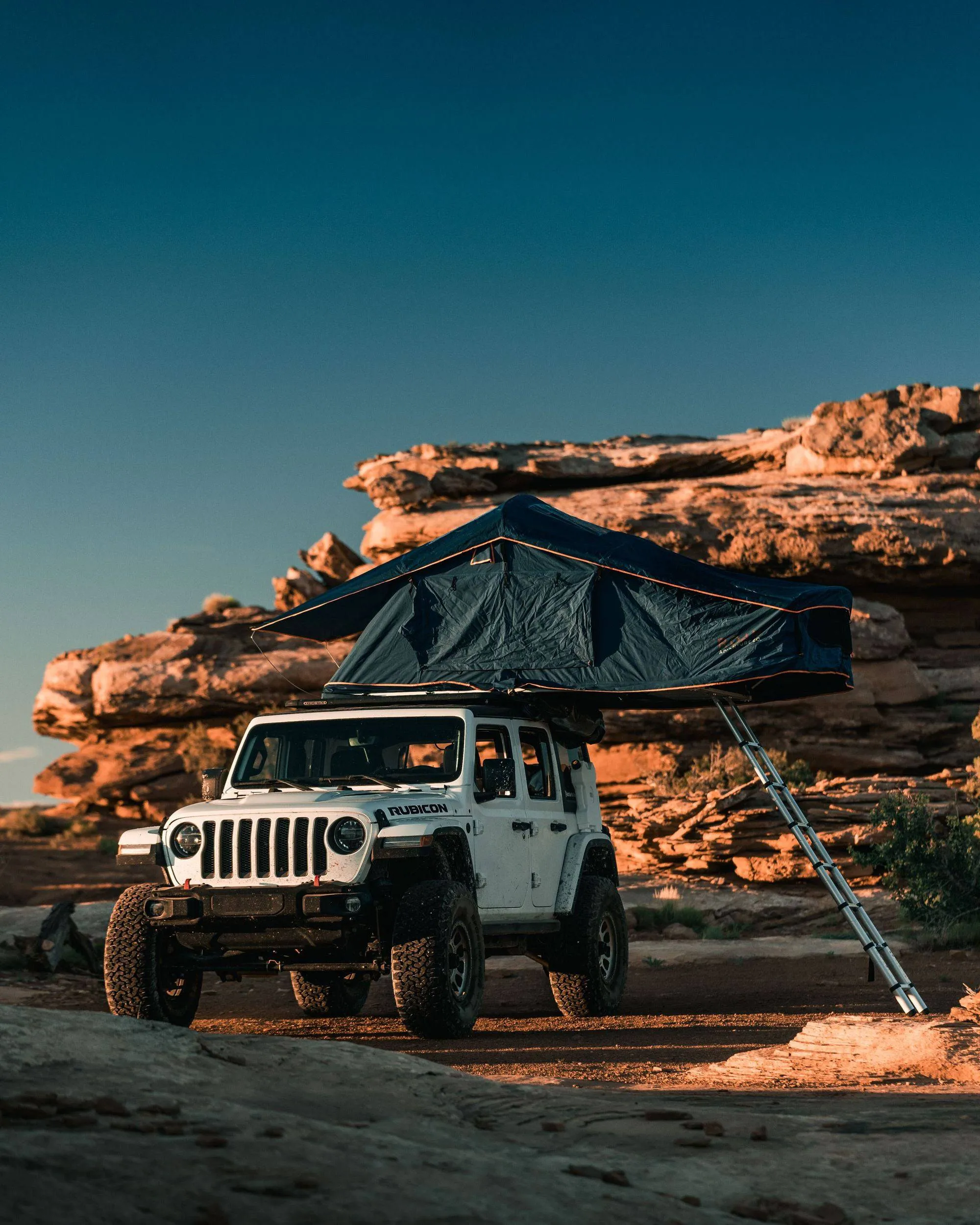 ROAM Adventure Co. Vagabond Rooftop Tent - Slate Grey / Navy Blue