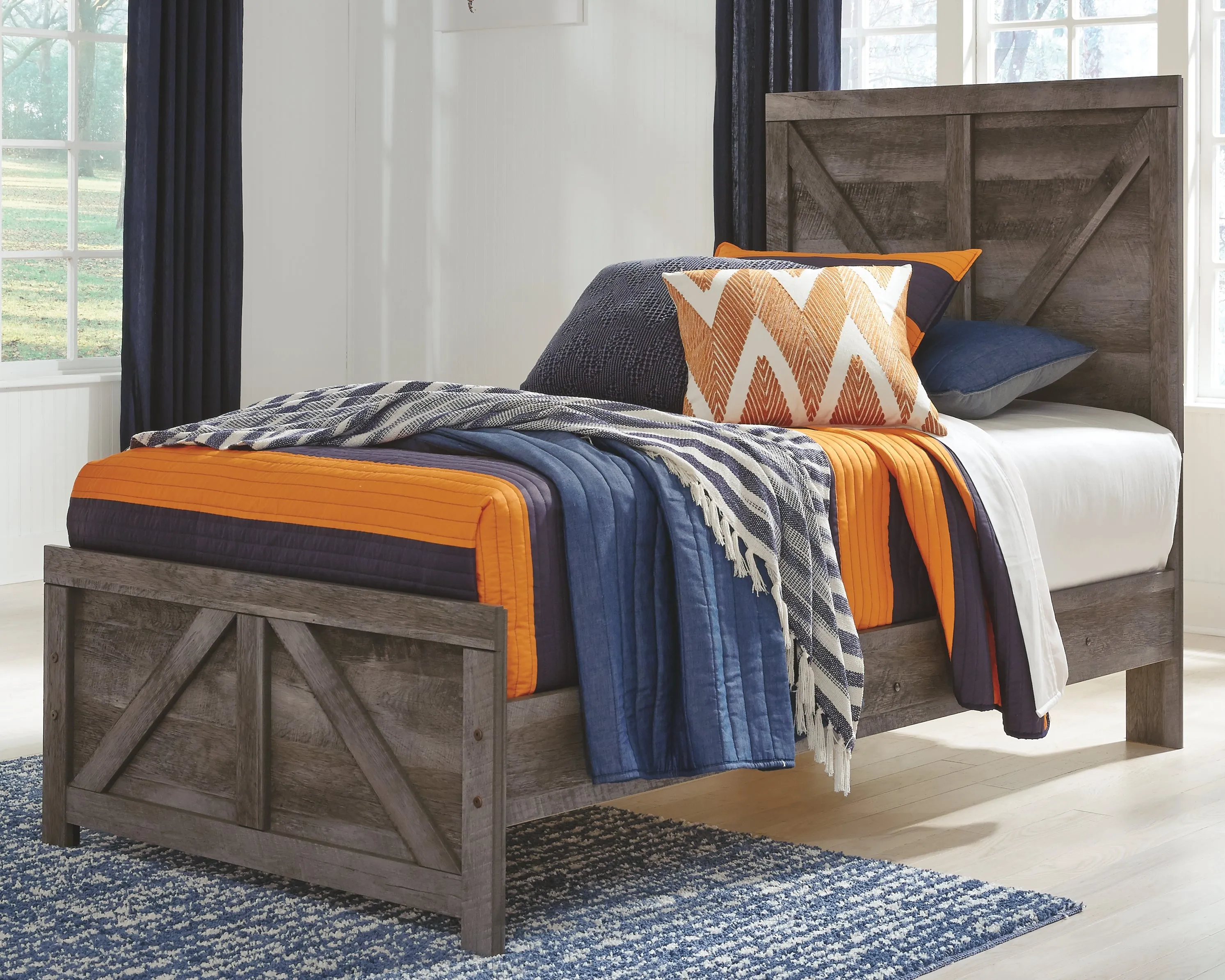 Signature Design by Ashley Wynnlow Twin Crossbuck Panel Bed