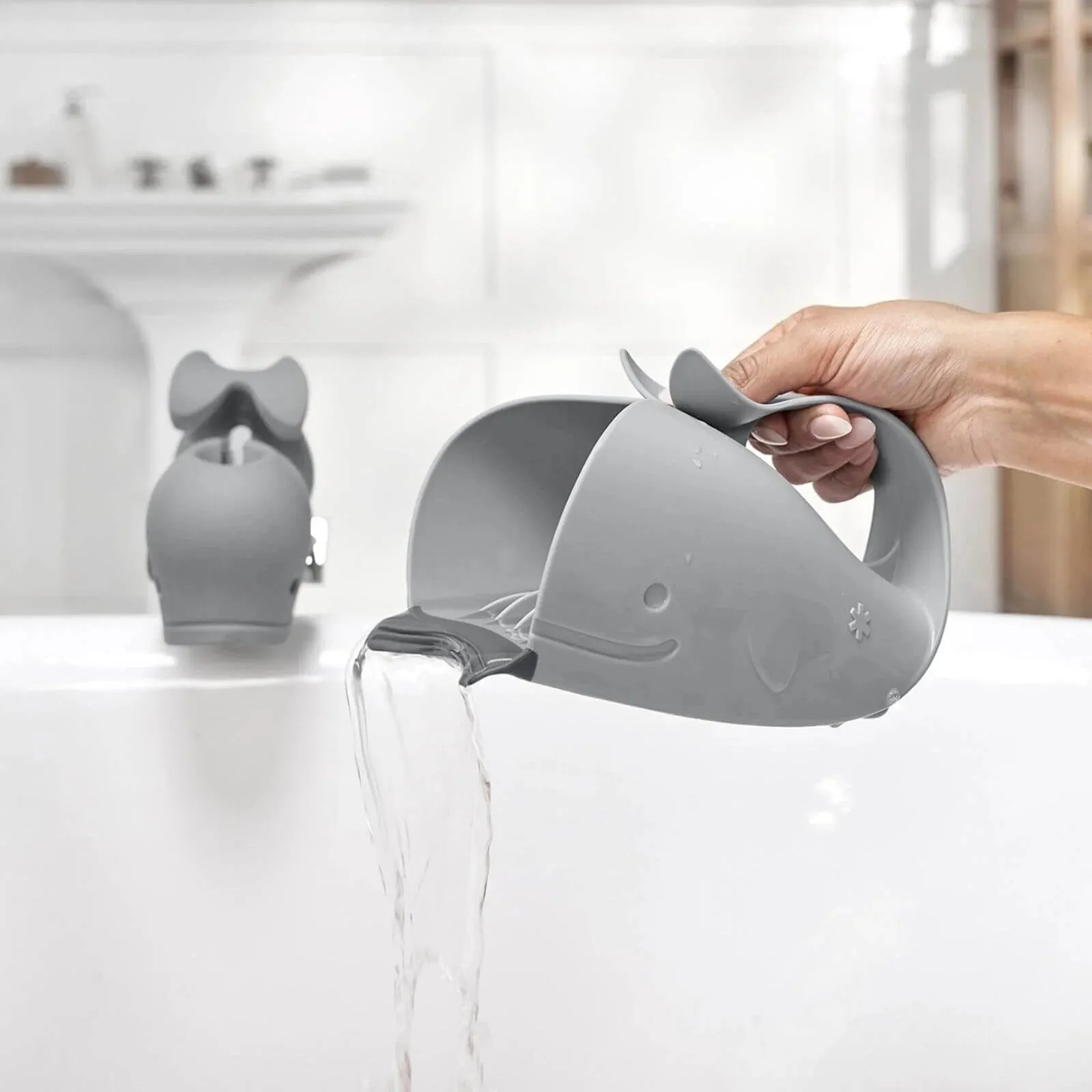 Skip Hop Moby Waterfall Bath Rinser Grey