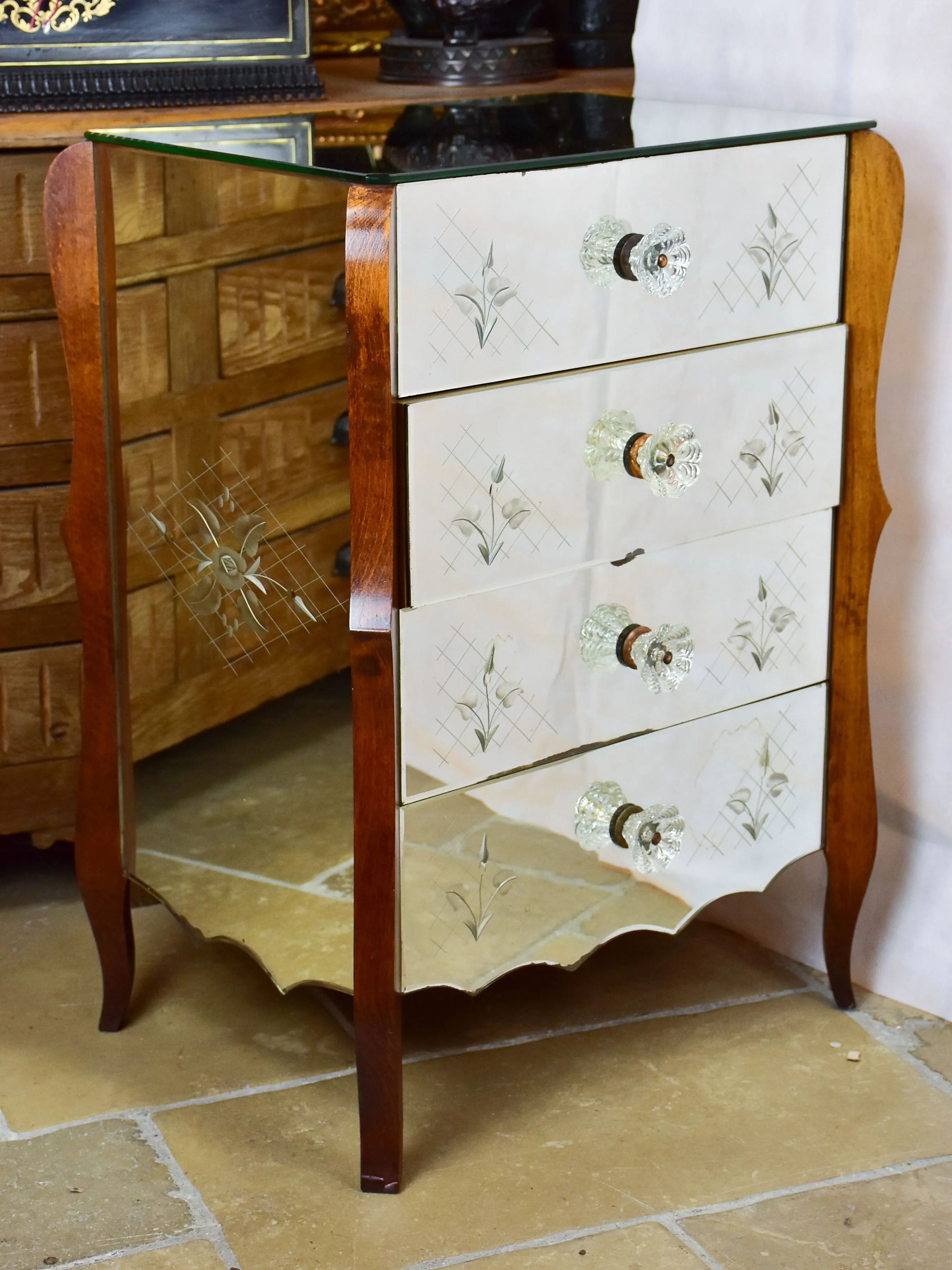 Small vintage mirrored commode