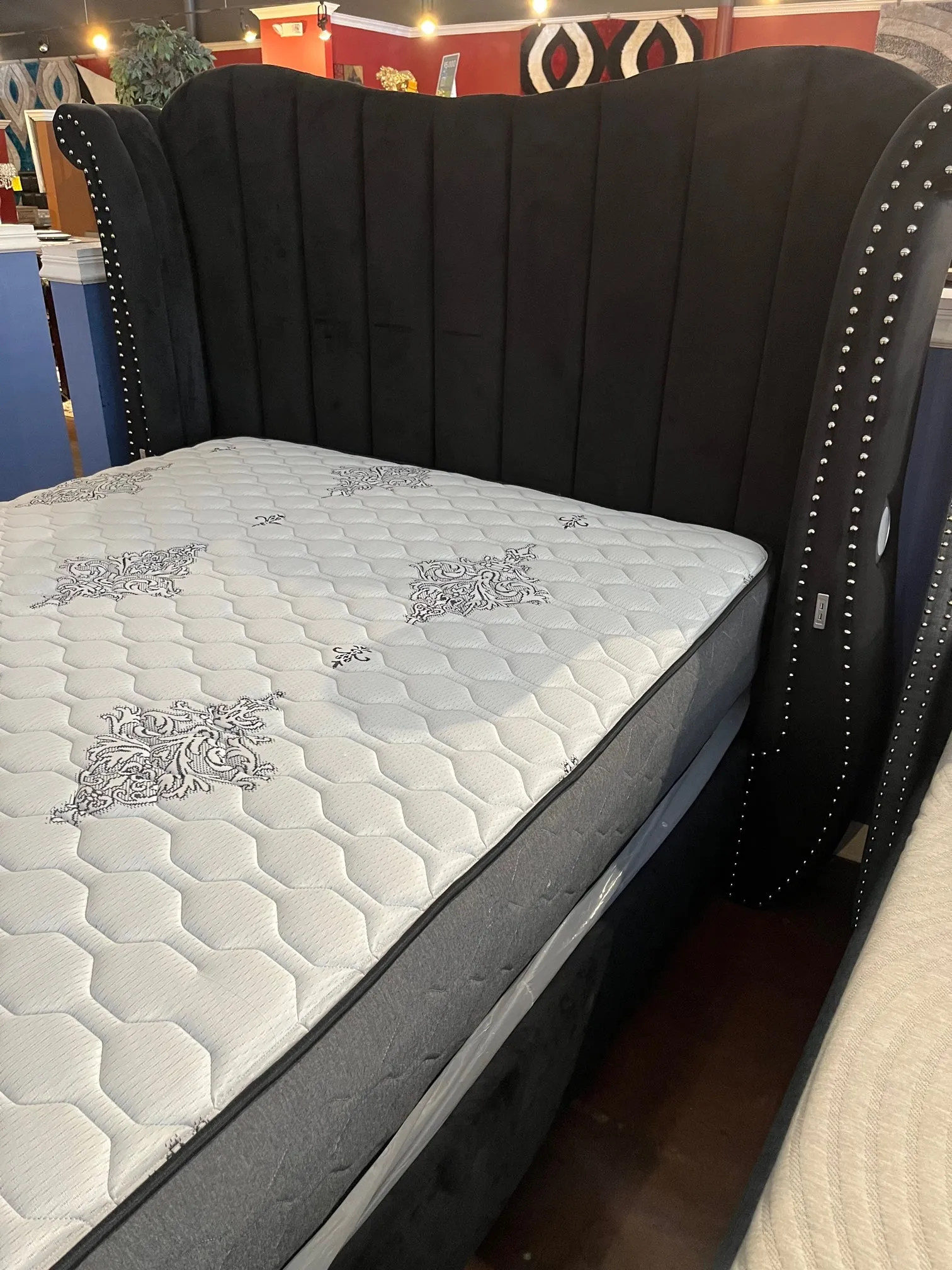 TULIP QUEEN BED WITH MATTRESS AND BOX SPRING